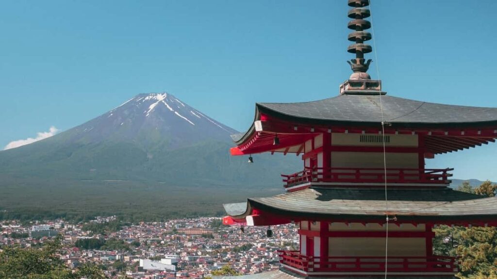 Top 10 Twitter Influencers You Should Collaborate With in Japan