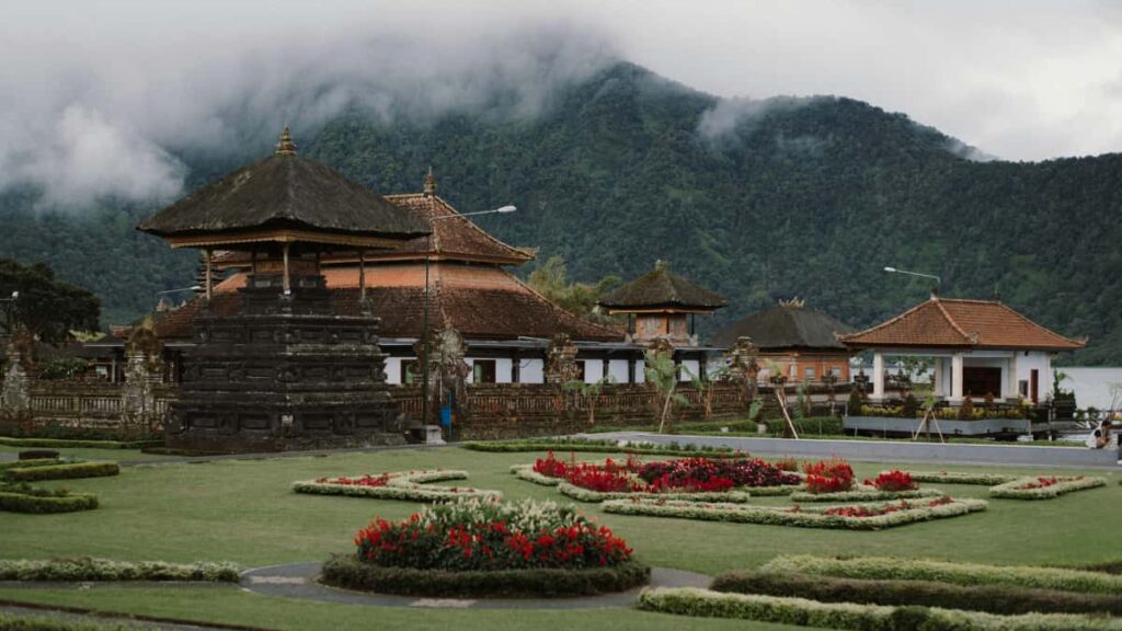 creators Bilibili microinfluencer product trials.