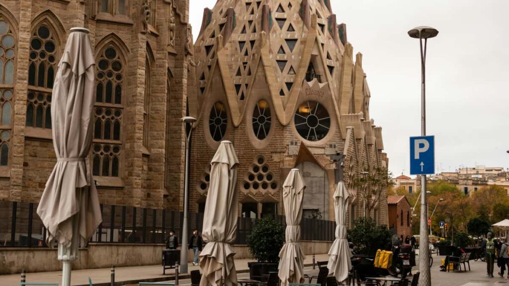 creators: , brands WhatsApp localization, pitch, .