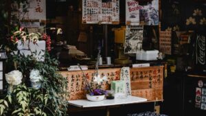 creators Facebook tours influencer marketing.